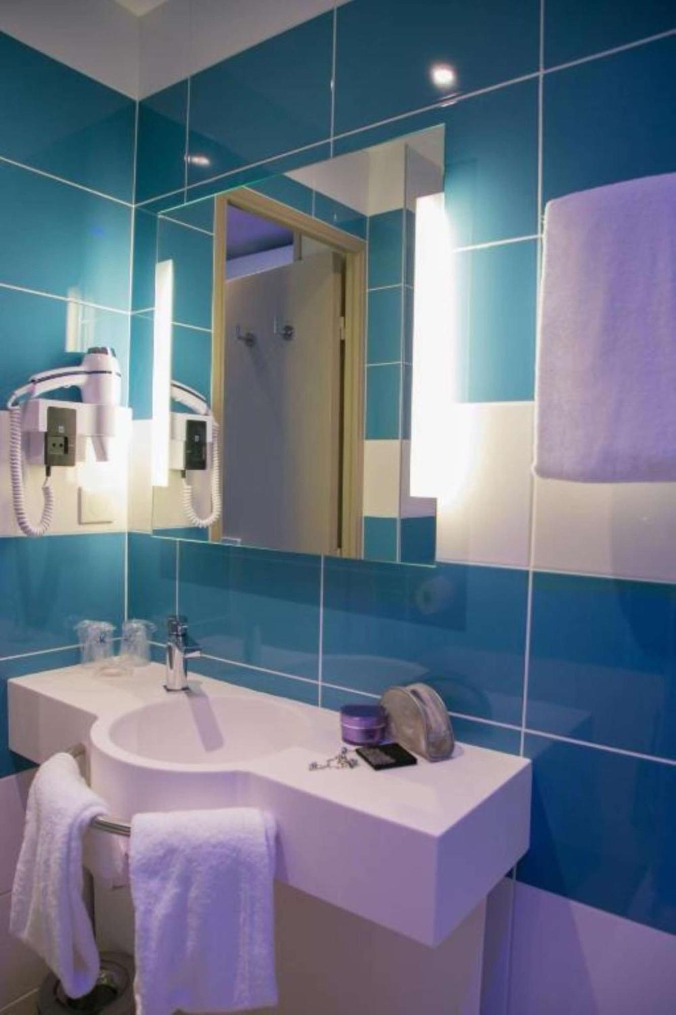 Sure Hotel By Best Western Tours Sud ช็องเบรย์-เล-ตูร์ ภายนอก รูปภาพ