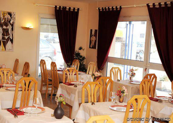 Sure Hotel By Best Western Tours Sud ช็องเบรย์-เล-ตูร์ ร้านอาหาร รูปภาพ